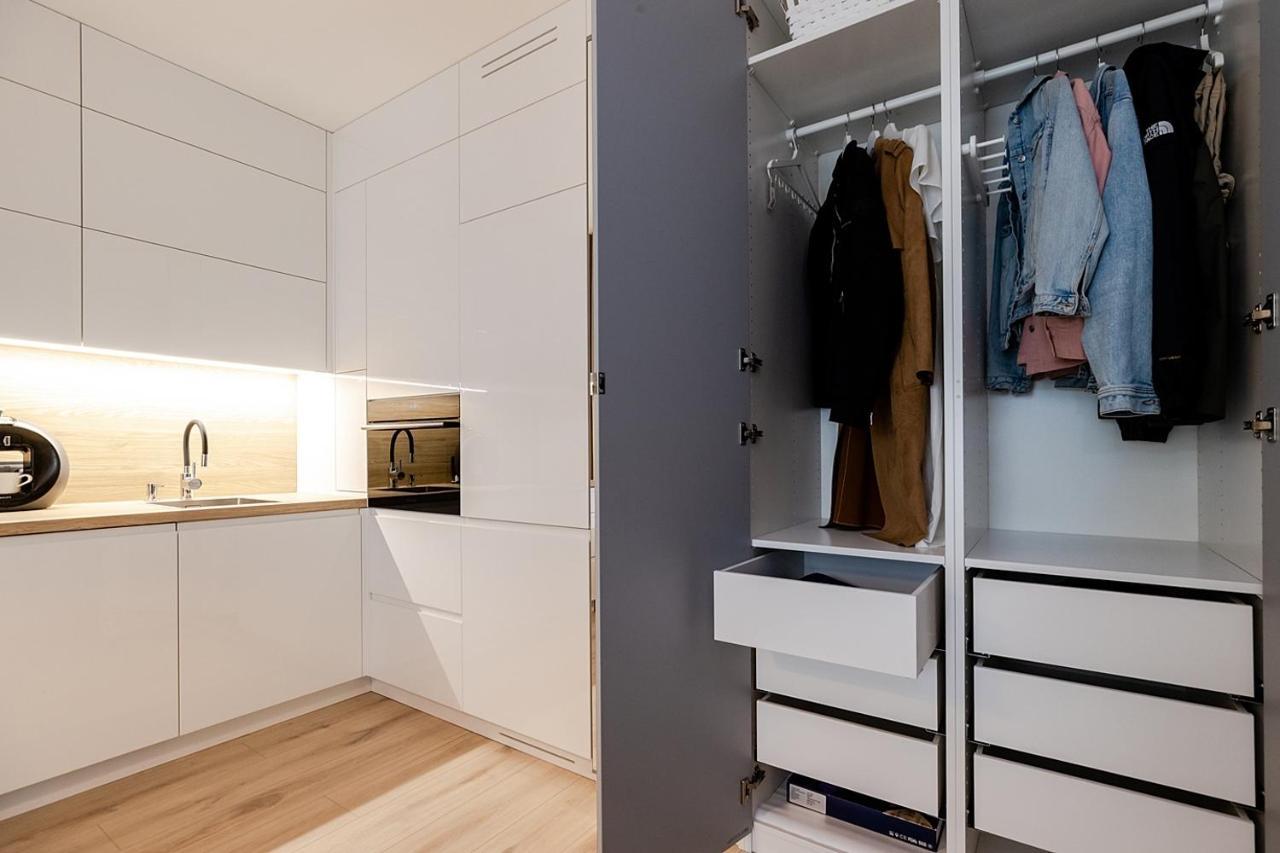 Apartment Wola, Wi-Fi, Smart Lock, Air Condition Varsovia Exterior foto