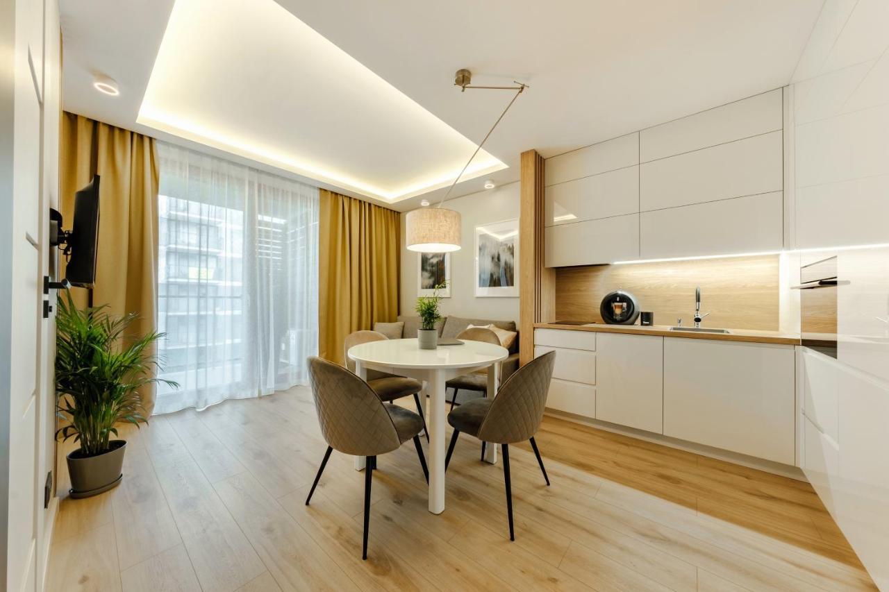 Apartment Wola, Wi-Fi, Smart Lock, Air Condition Varsovia Exterior foto